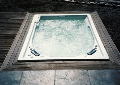 outdoor spa bath